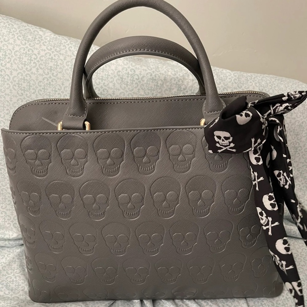 Betsey Johnson Gray Skull Purse